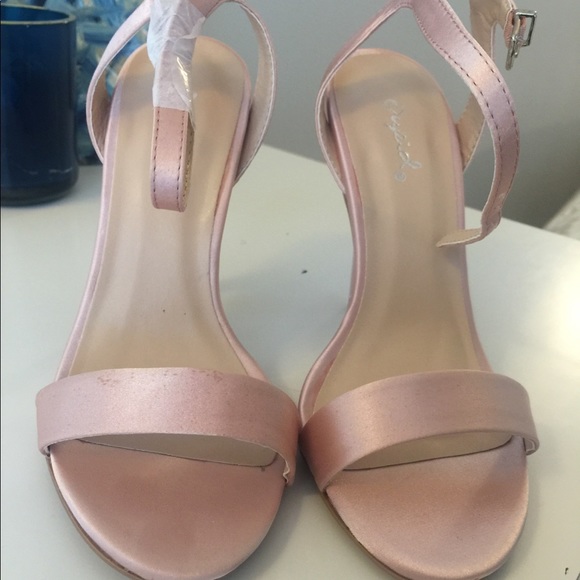 Satin ankle strap heels - Picture 2 of 3